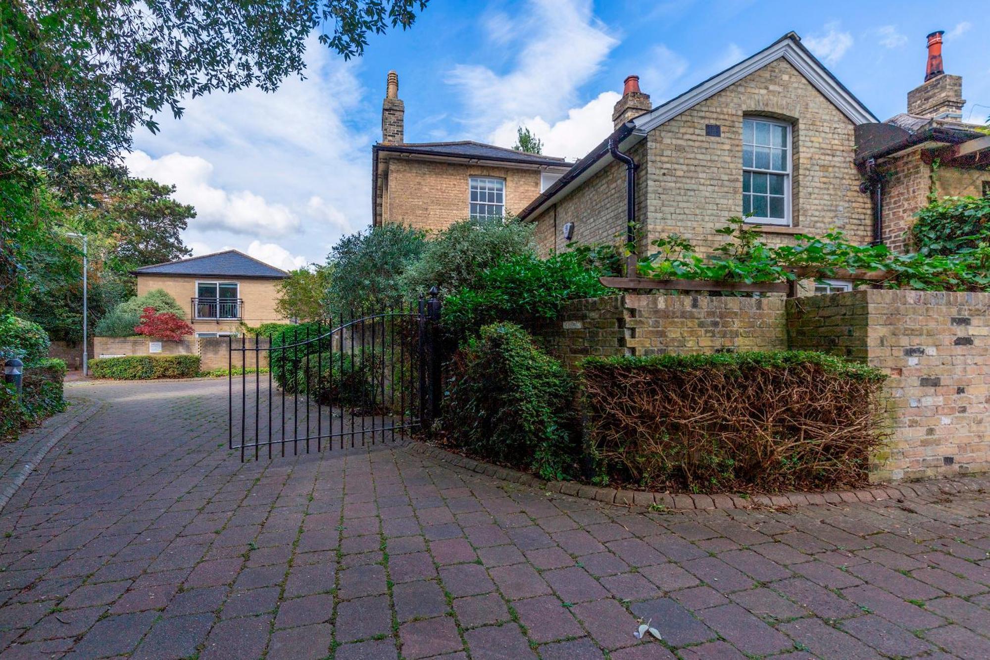 Pass The Keys Charming Cottage In City Centre With Free Parking Cambridge  Exterior photo